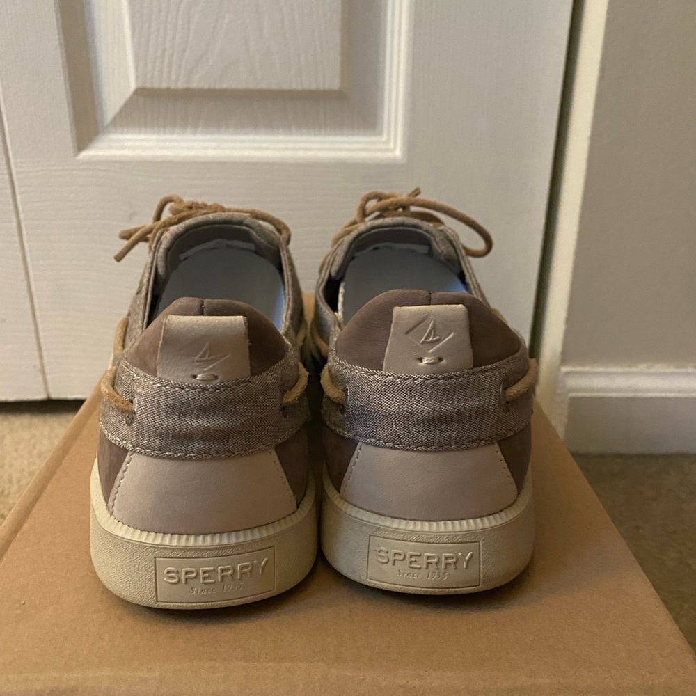 NWOT! ⚓️Women’s Sperry Boat Shoes⚓️ Women’s size 10. - Picture 4 of 6